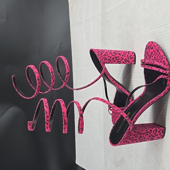 Fashion Nova Feeling Wild Crisscross Strap Heels - Intense Pink 10 - Picture 3 of 8